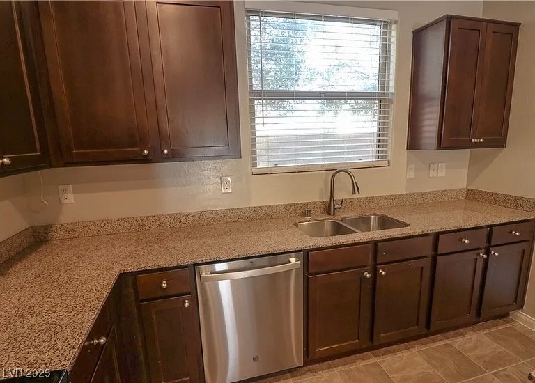 242 Botanic Gardens Drive