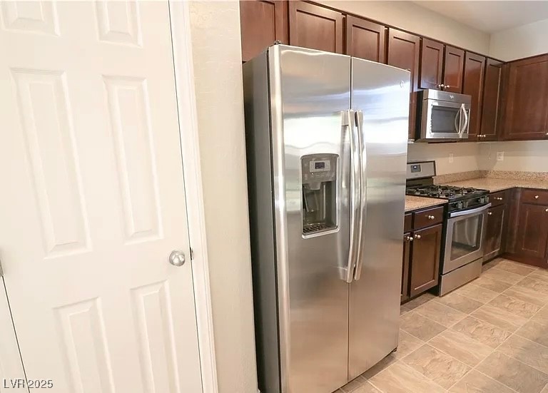 242 Botanic Gardens Drive