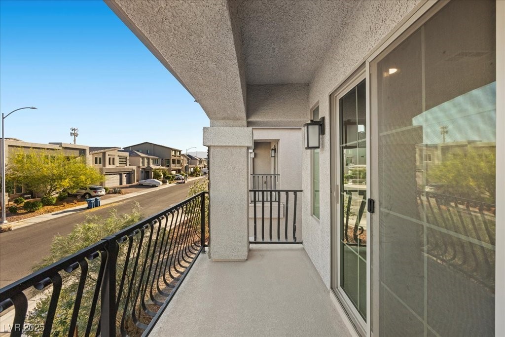 6618 Tangled Vines Avenue