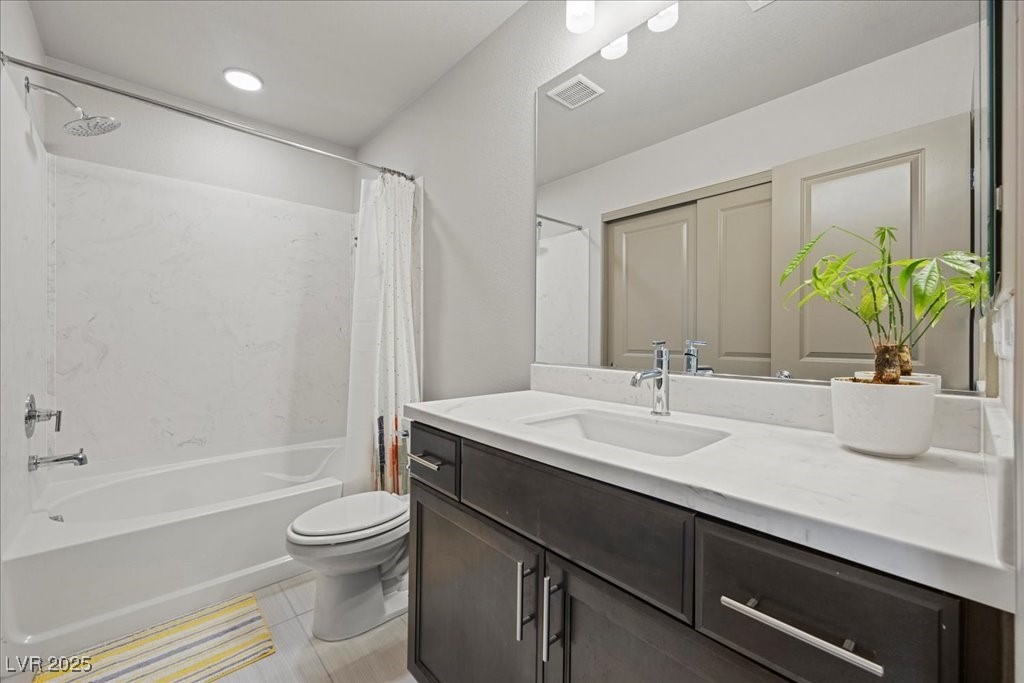 6618 Tangled Vines Avenue