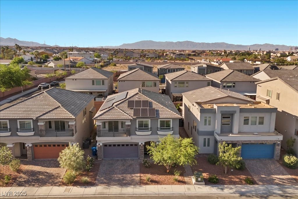 6618 Tangled Vines Avenue