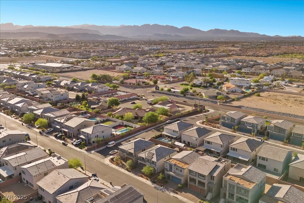 6618 Tangled Vines Avenue