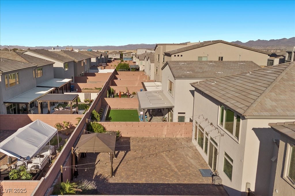 6618 Tangled Vines Avenue