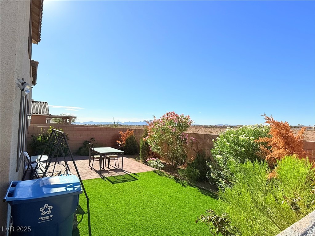 8433 Alder Sprout Avenue