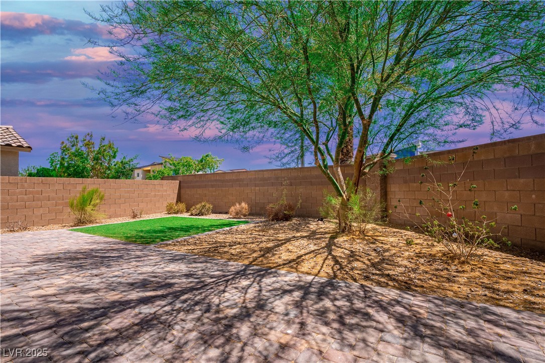 7733 Harthill Park Avenue