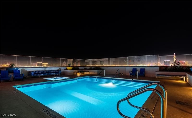 150 Las Vegas Boulevard 818