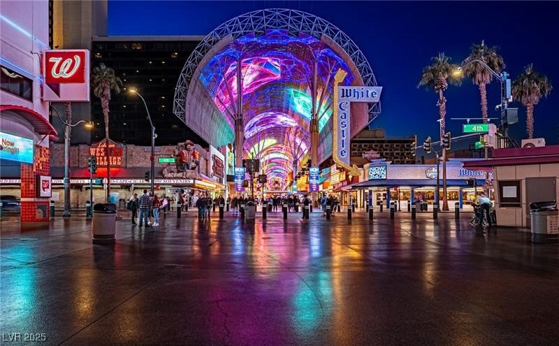 150 Las Vegas Boulevard 818