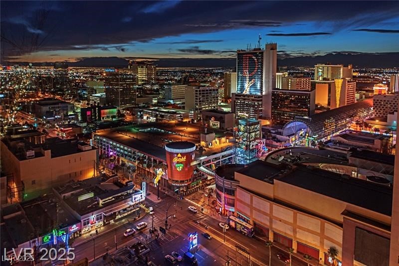 150 Las Vegas Boulevard 818