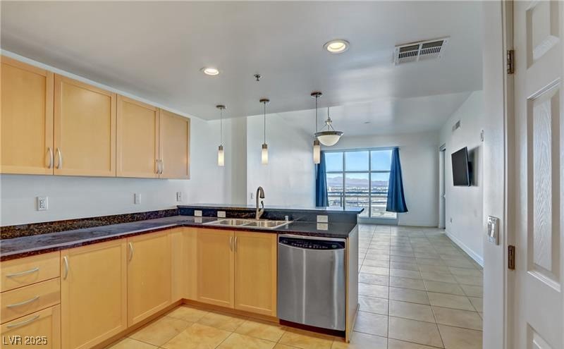 150 Las Vegas Boulevard 818