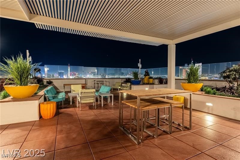 150 Las Vegas Boulevard 818