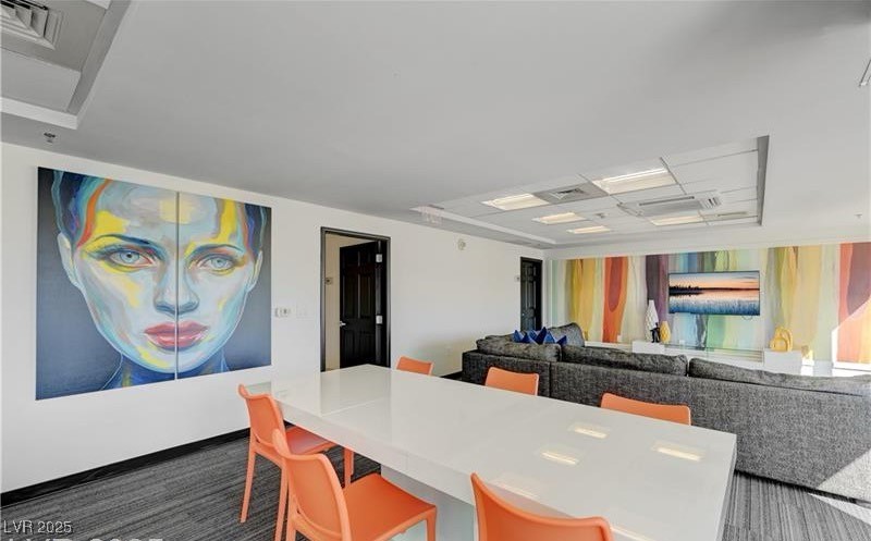 150 Las Vegas Boulevard 818