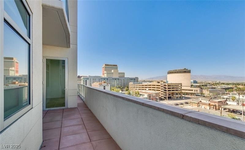150 Las Vegas Boulevard 818