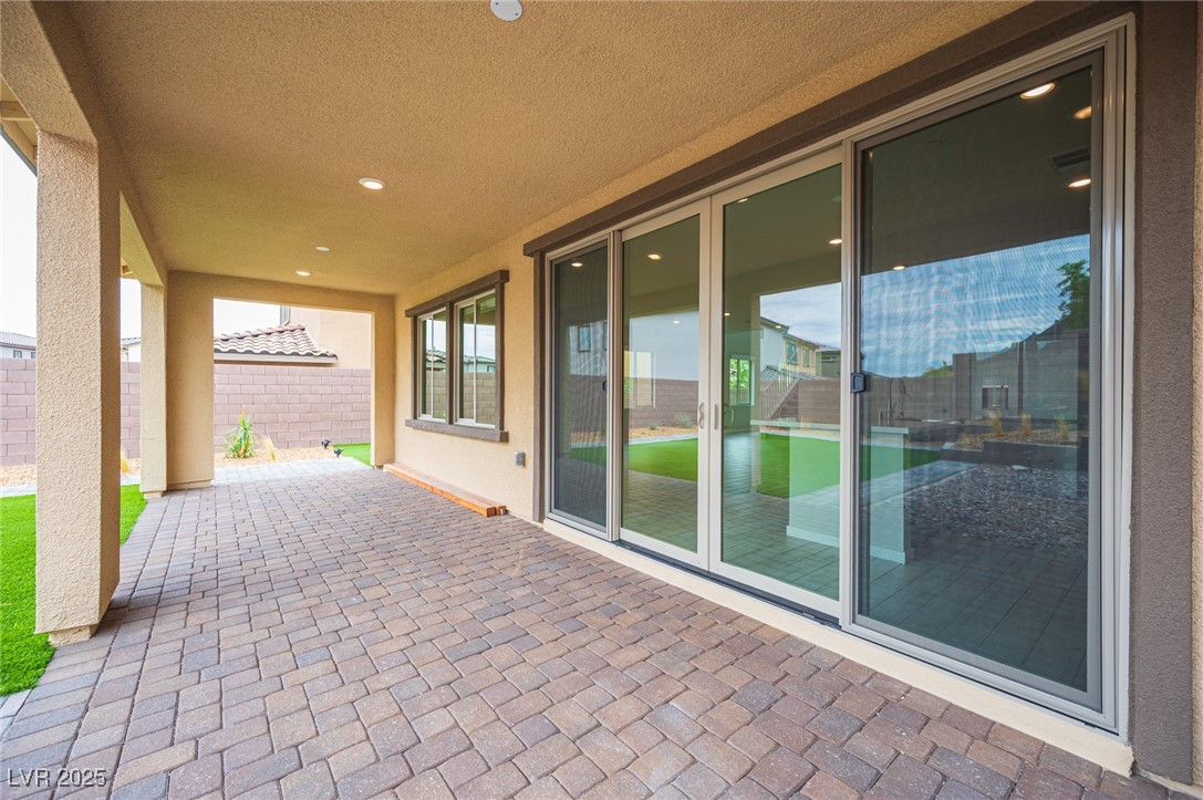 12042 Arrebol Avenue