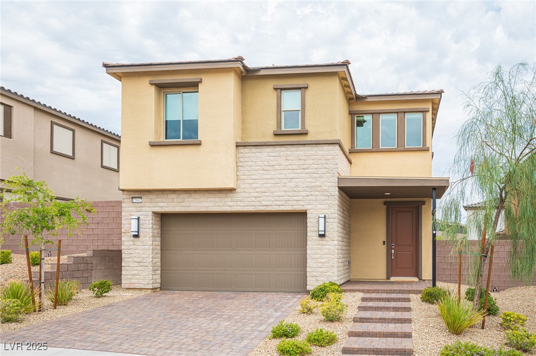 12042 Arrebol Avenue