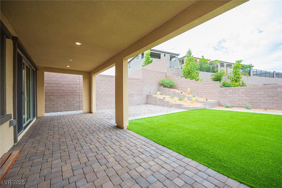 12042 Arrebol Avenue