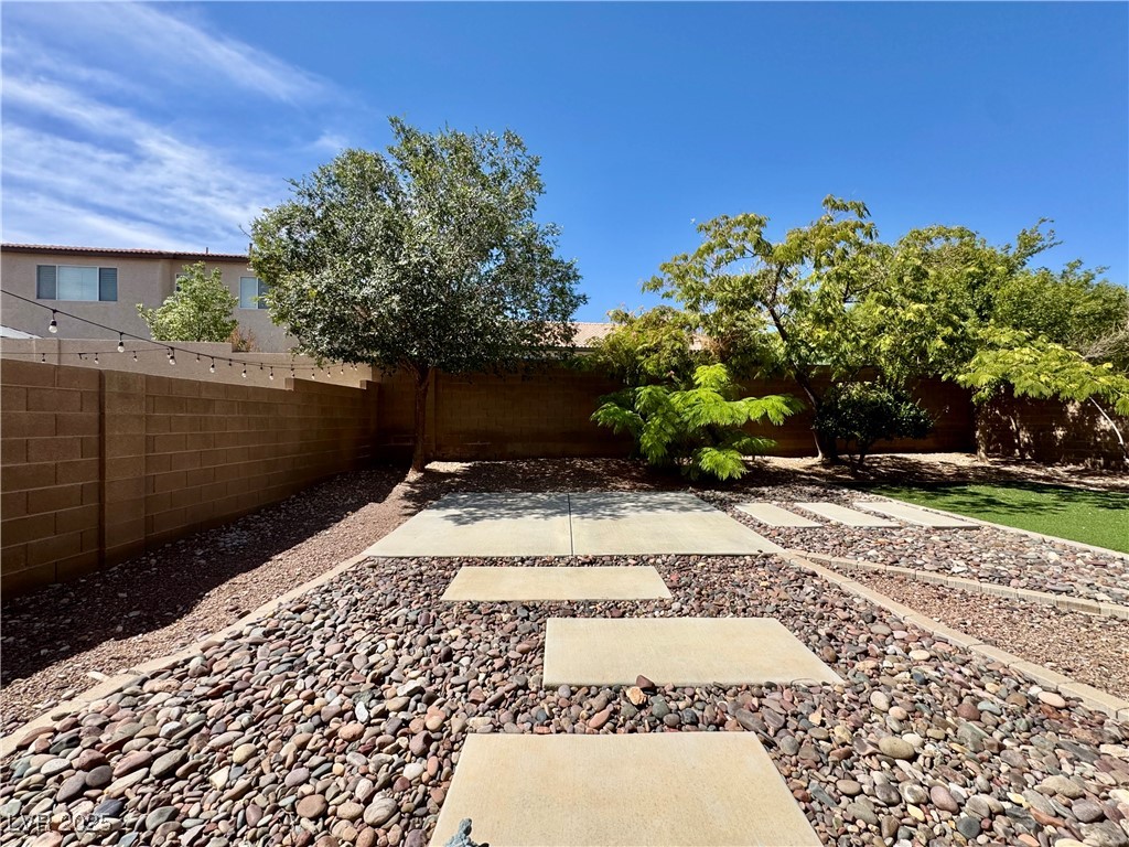 7887 Sagebrush Bend Street