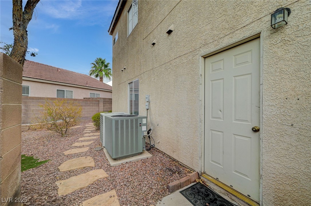 6012 Prospector Trail