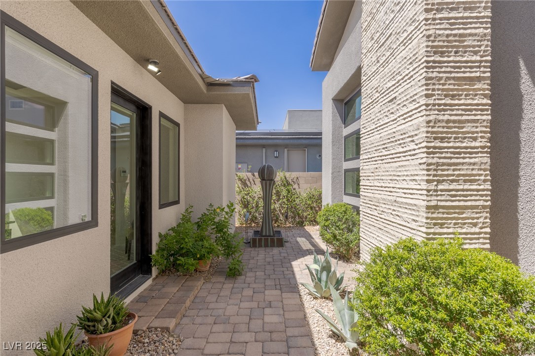 5192 Rock Daisy Drive