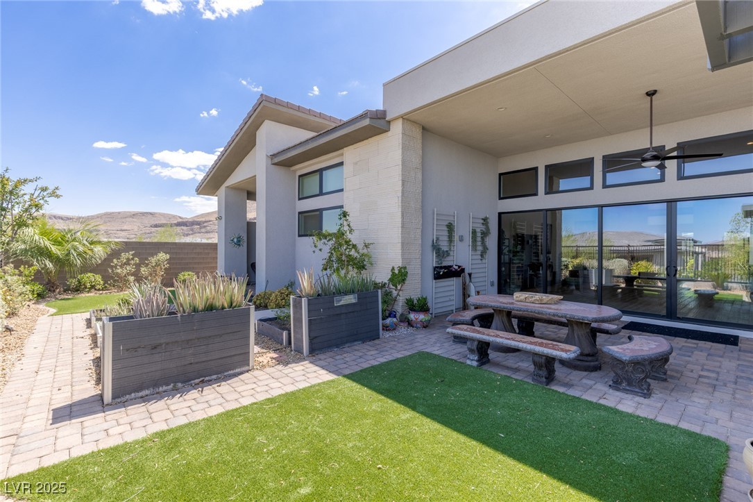 5192 Rock Daisy Drive