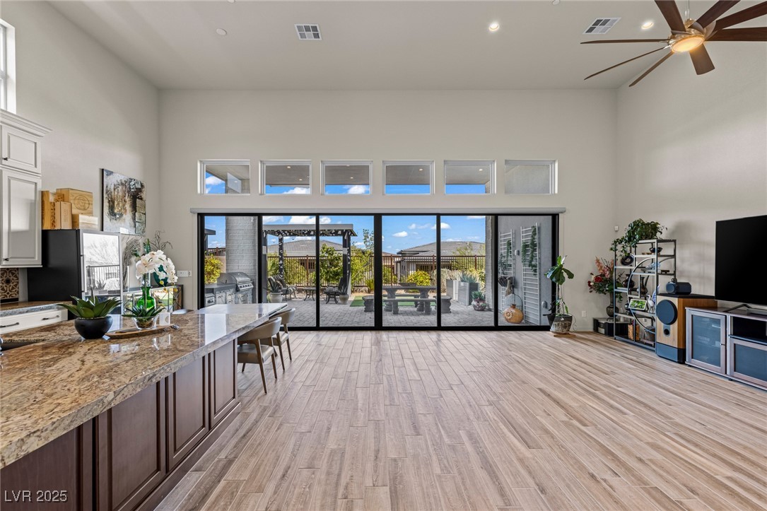 5192 Rock Daisy Drive