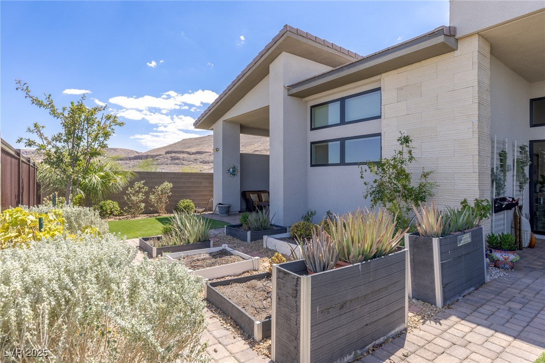 5192 Rock Daisy Drive
