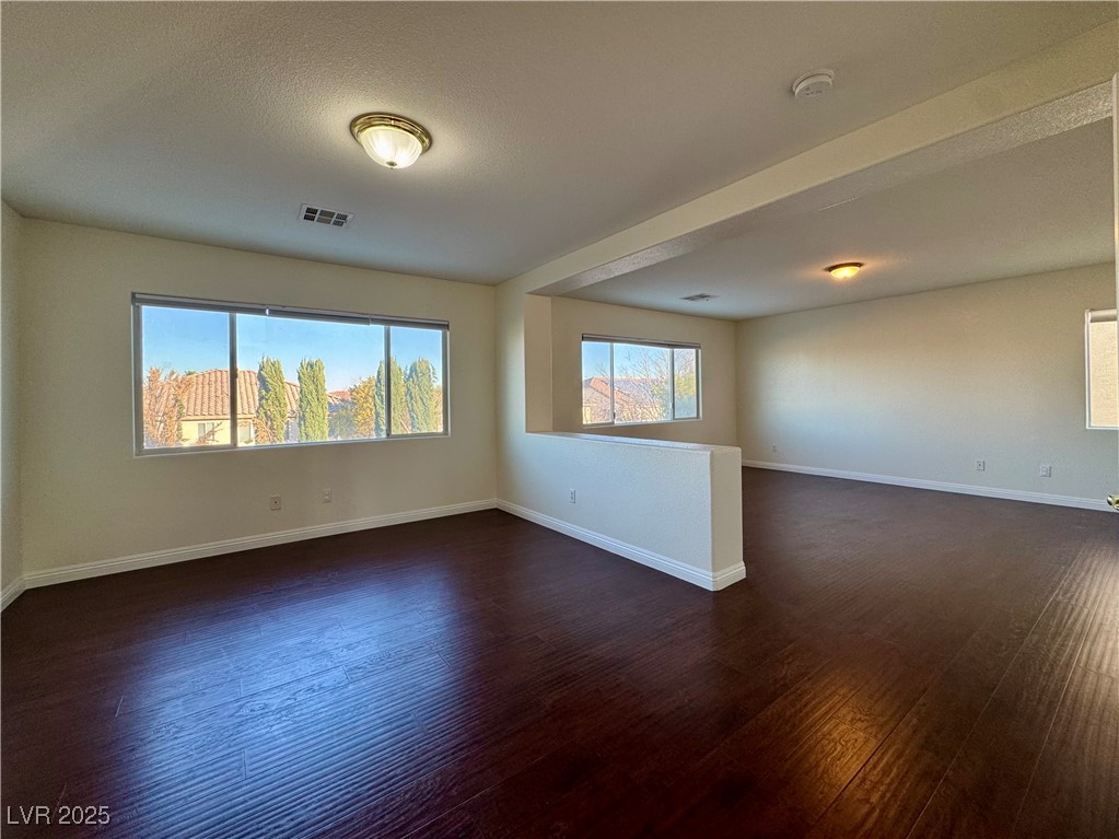 3028 Teal Beach Street