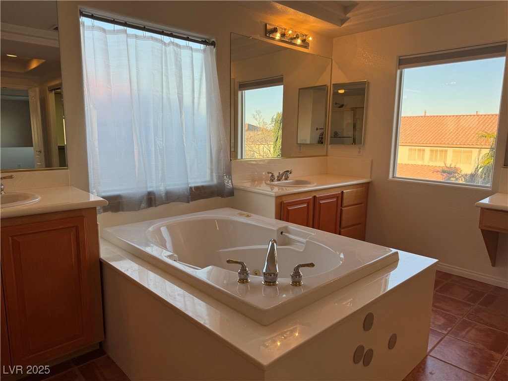 3028 Teal Beach Street