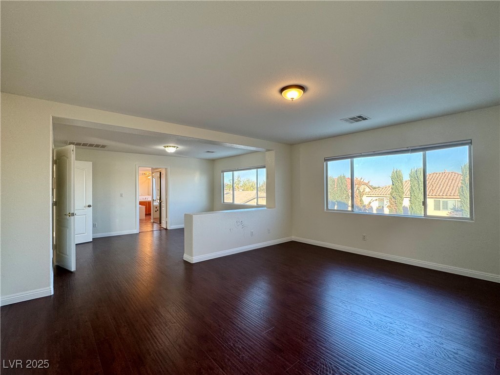 3028 Teal Beach Street