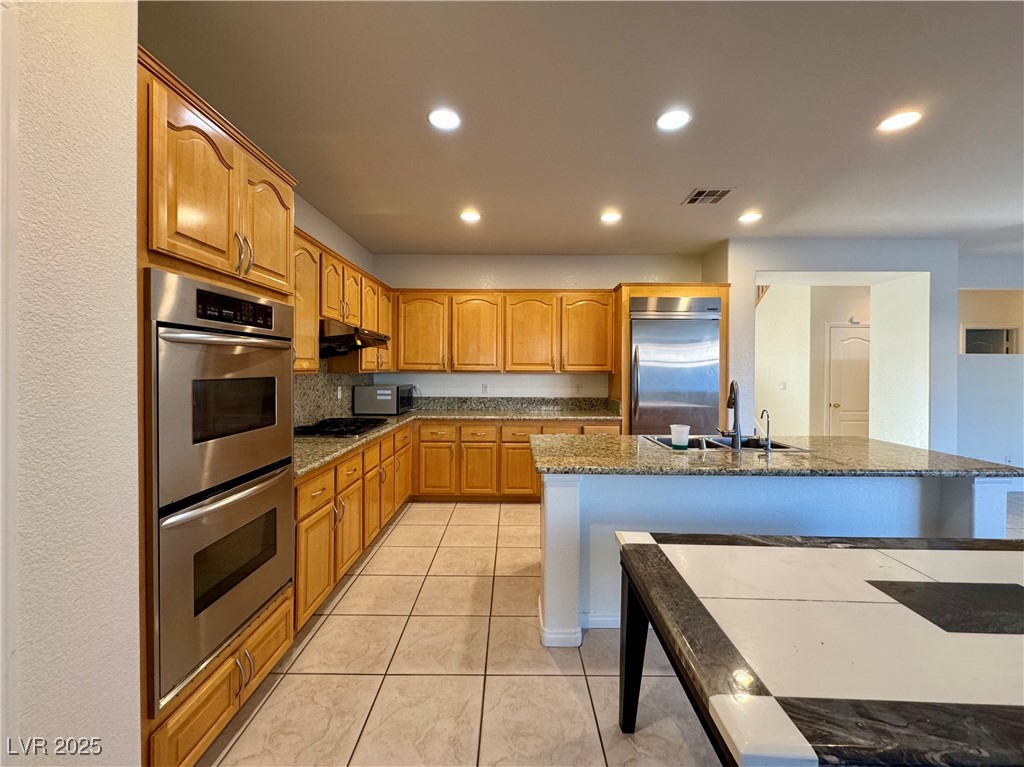 3028 Teal Beach Street