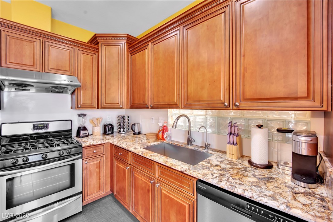 9677 Casper Peak Court