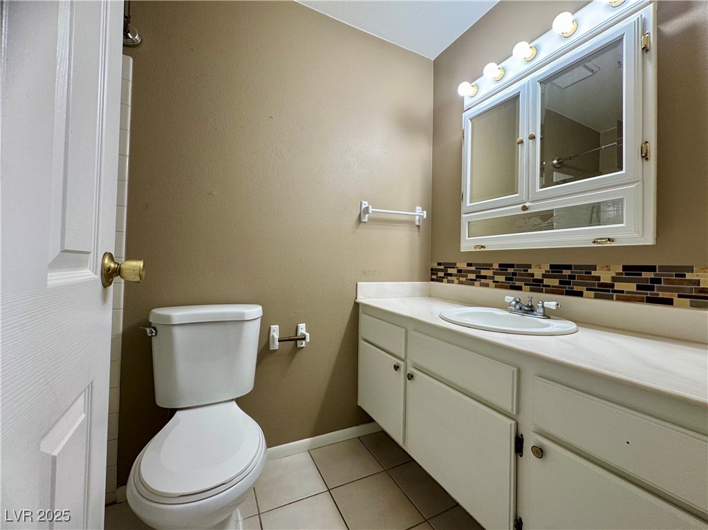 7018 MONTCLIFF Avenue