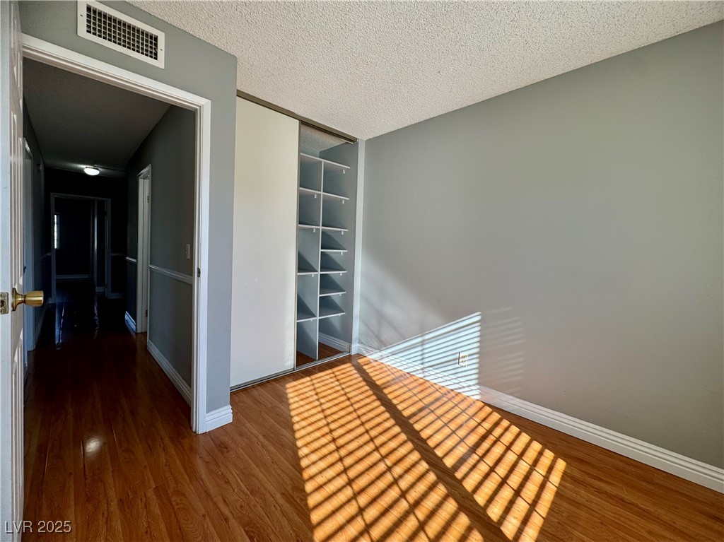 7018 MONTCLIFF Avenue