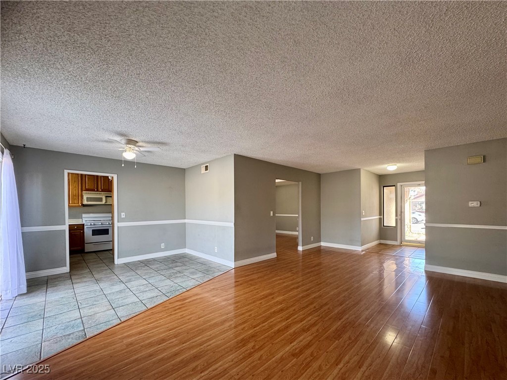 7018 MONTCLIFF Avenue