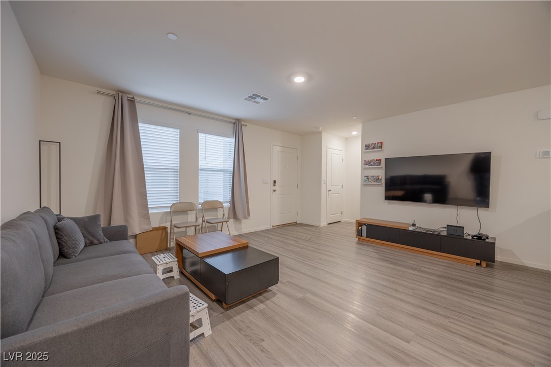 4841 Wine Ridge Avenue