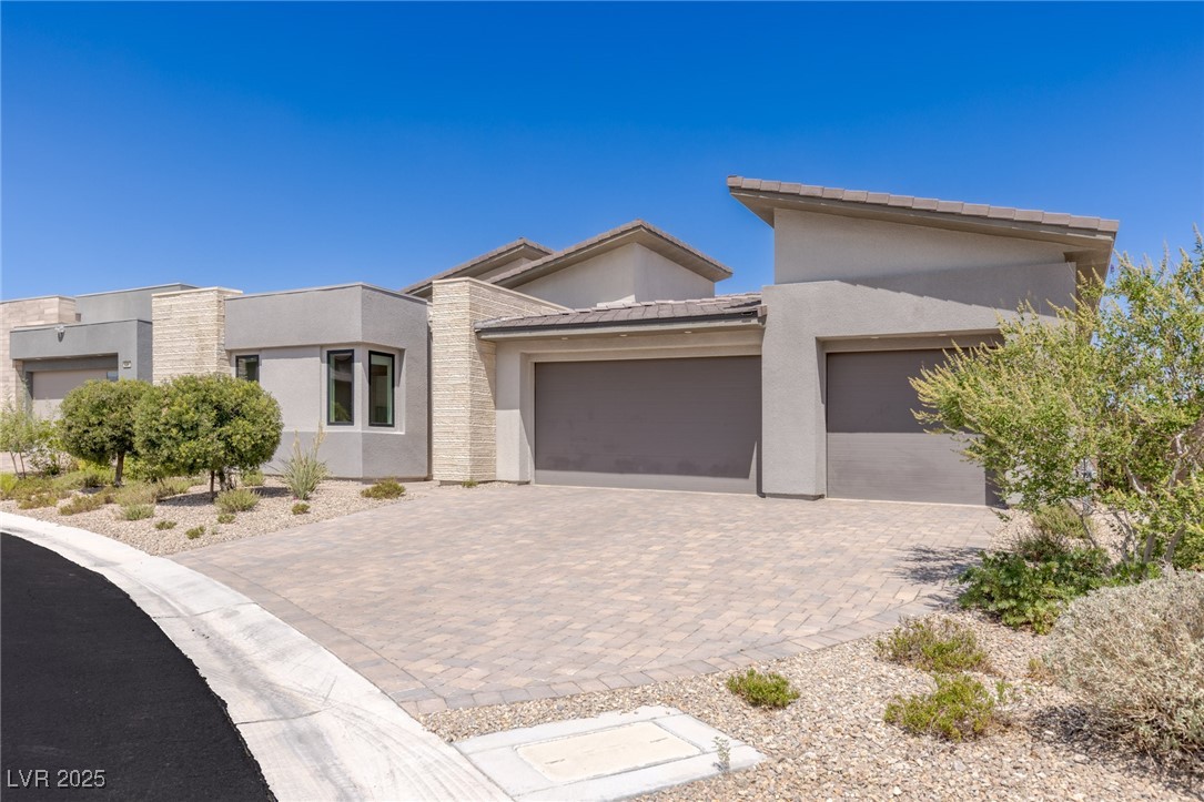 5192 Rock Daisy Drive