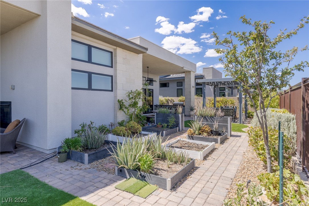 5192 Rock Daisy Drive