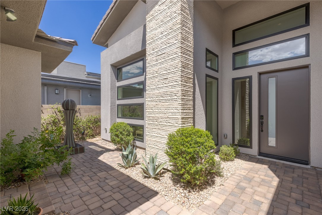 5192 Rock Daisy Drive