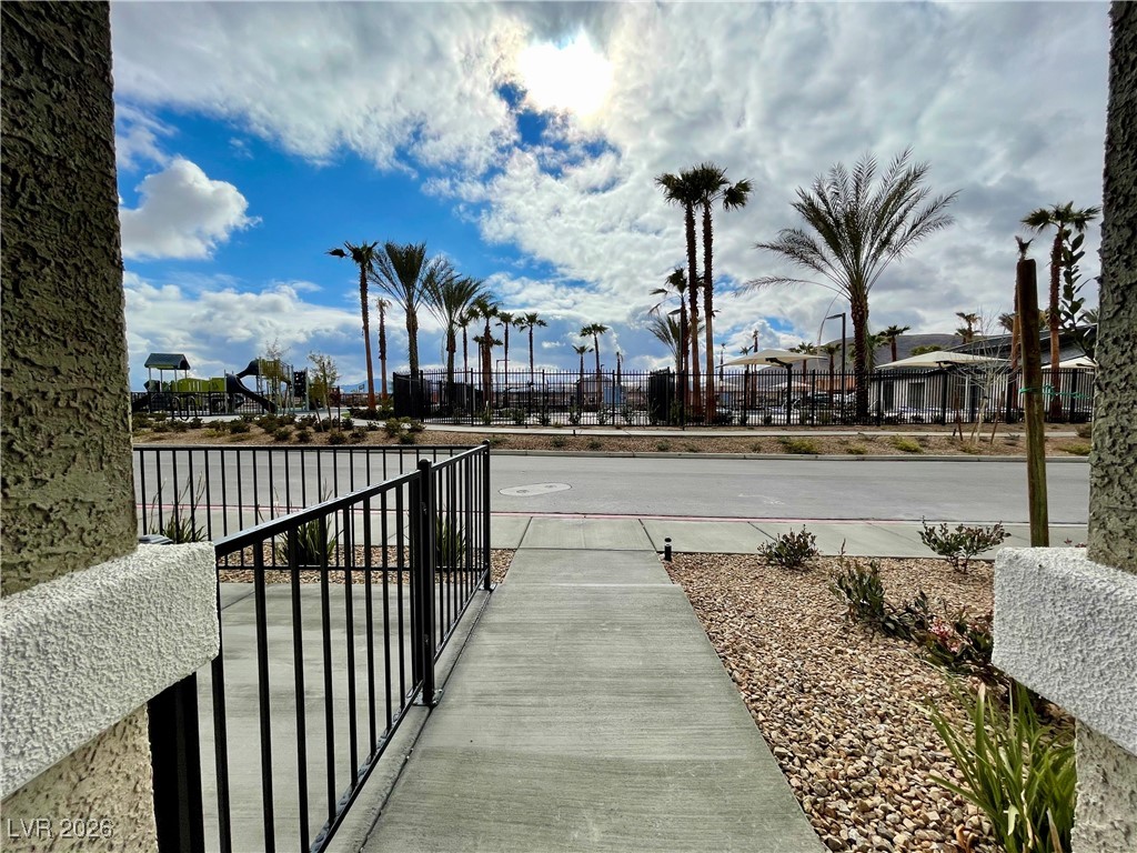 12185 Scarlet Ember Road 4