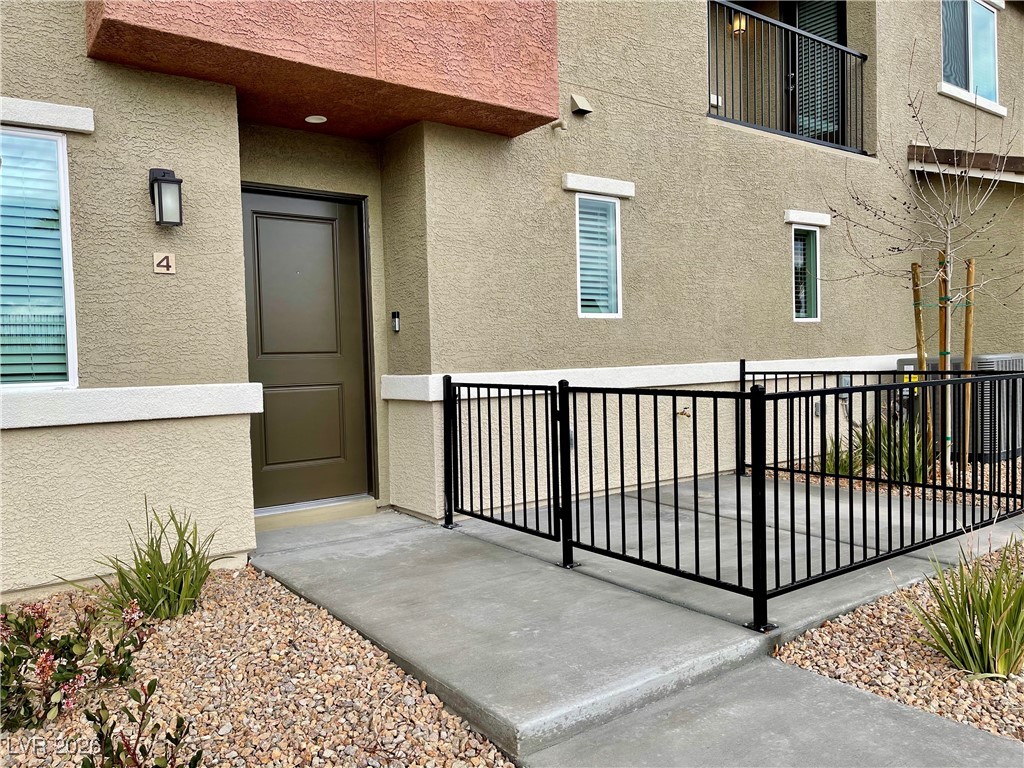 12185 Scarlet Ember Road 4