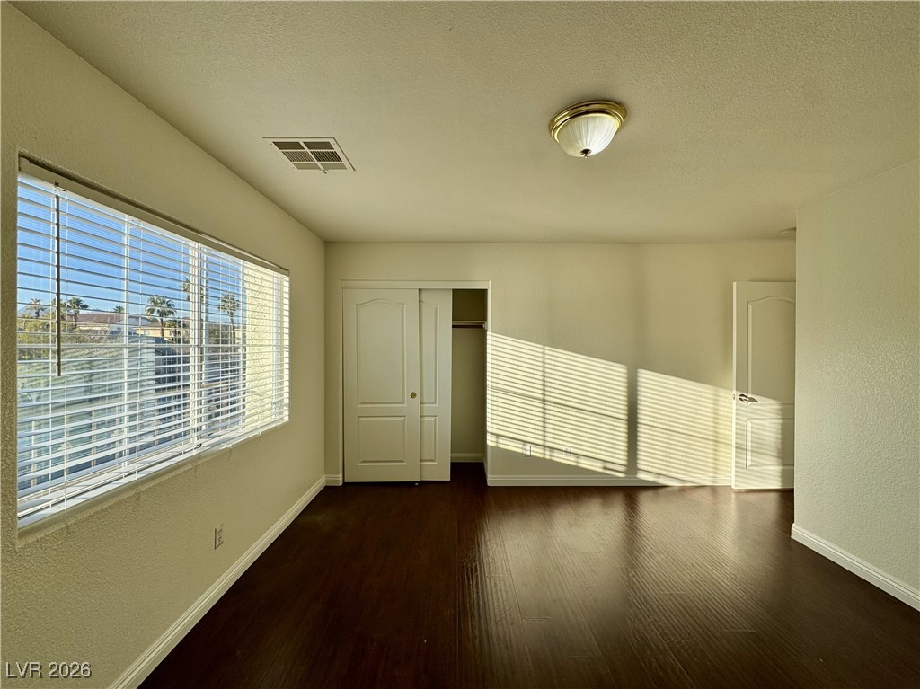 3028 Teal Beach Street