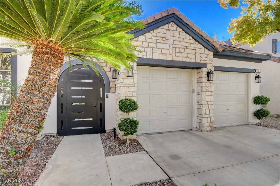 812 Sir James Bridge Way
