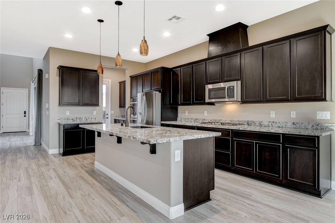 11877 Albissola Avenue