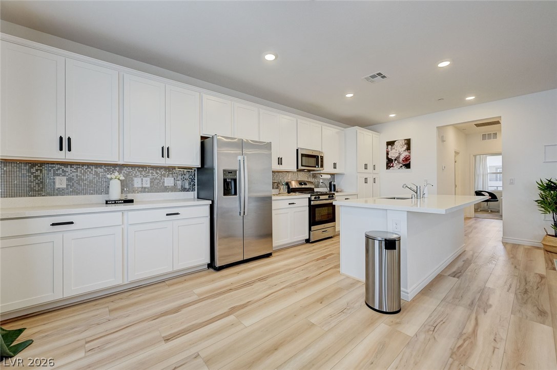 236 Walsh Peak Avenue