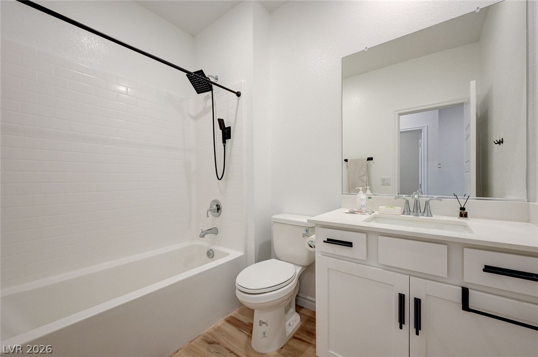 236 Walsh Peak Avenue