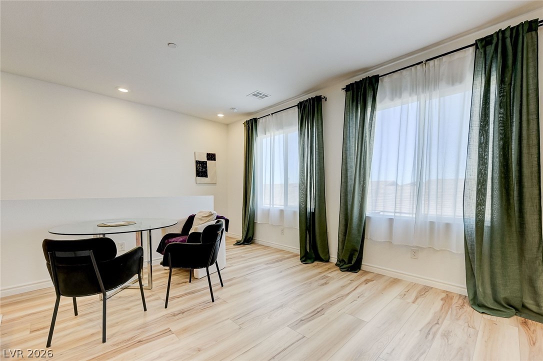 236 Walsh Peak Avenue