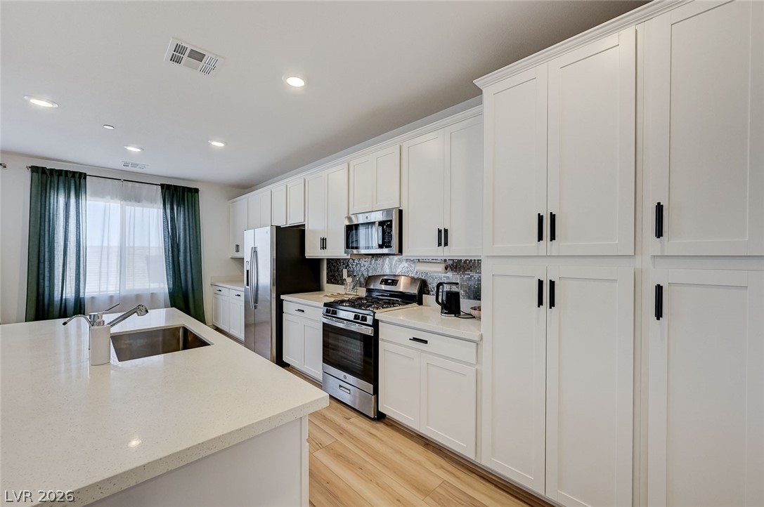 236 Walsh Peak Avenue