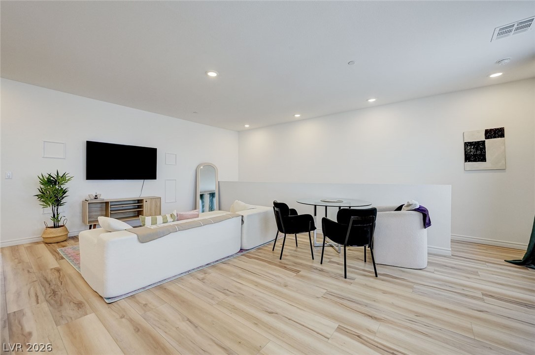 236 Walsh Peak Avenue