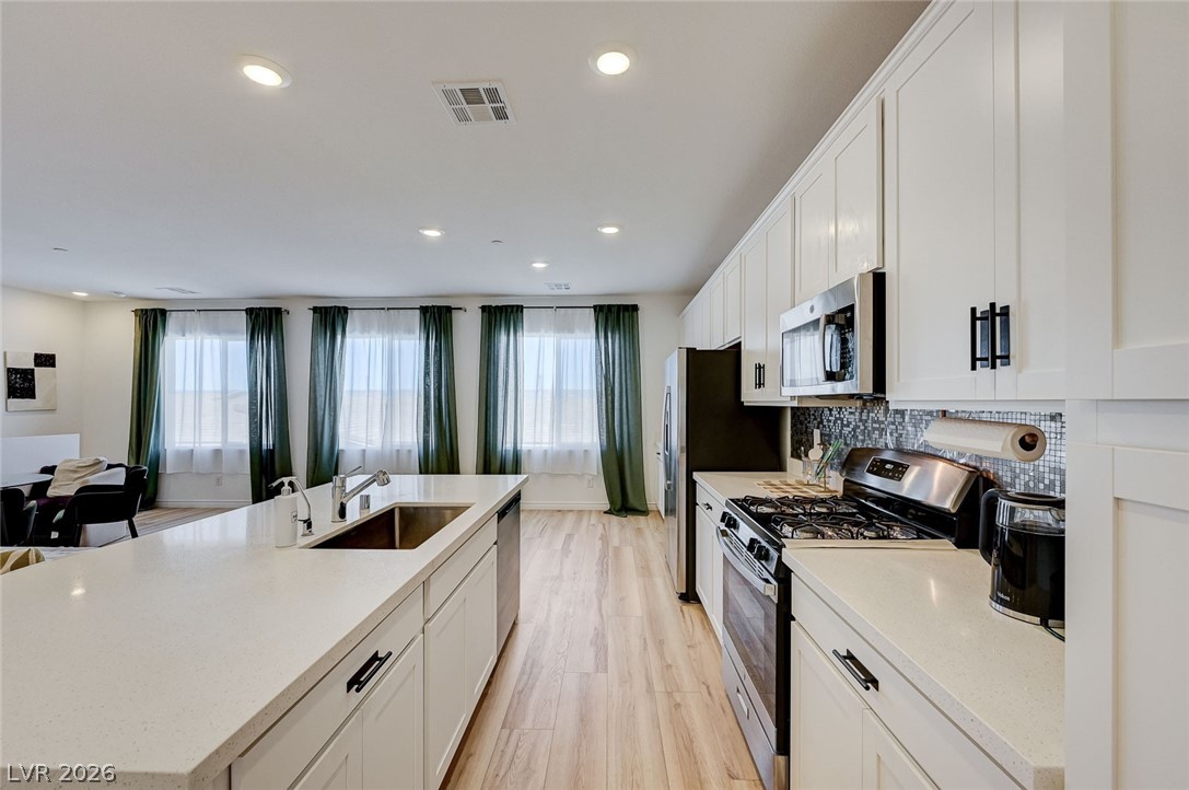 236 Walsh Peak Avenue