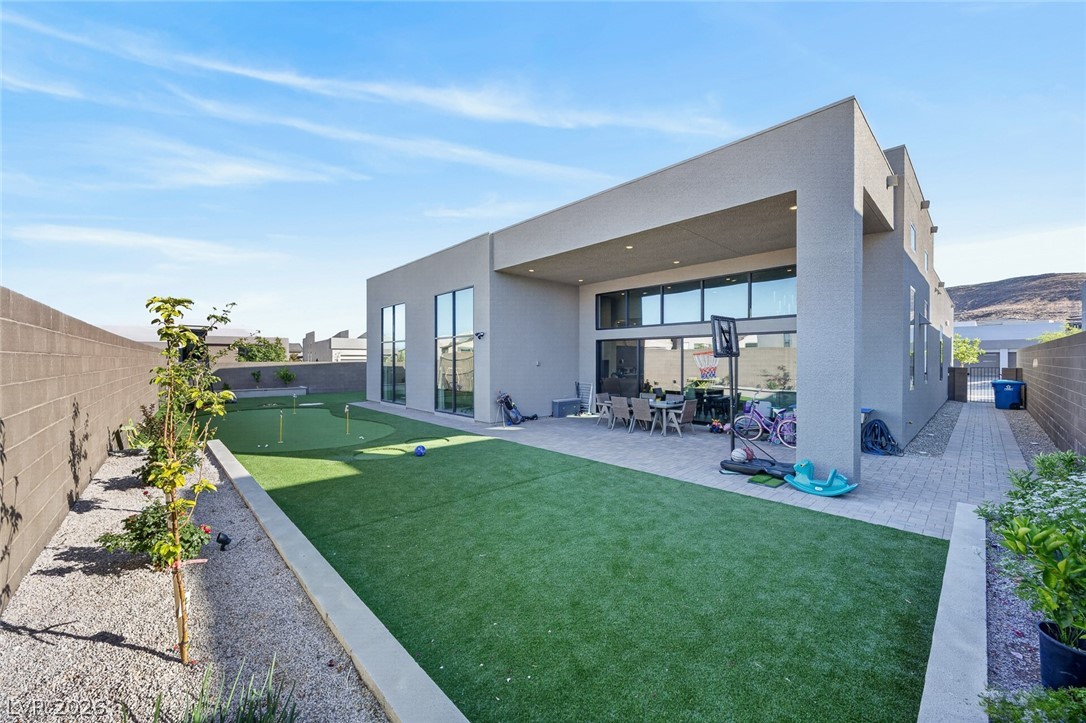 10766 Agate Cliffs Avenue