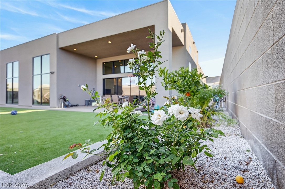 10766 Agate Cliffs Avenue